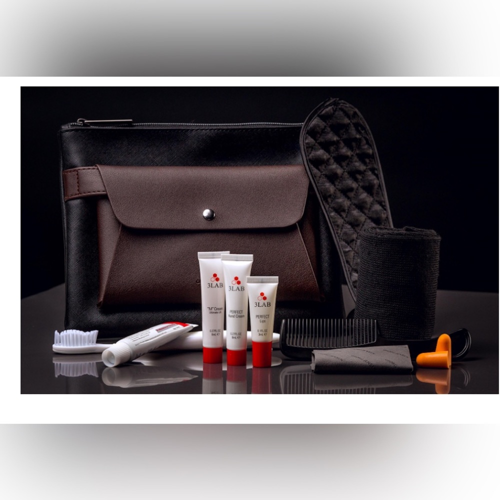 Eva Air Georg Jensen bag overnight kits